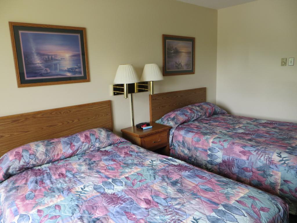 Cobblestone Inn & Suites - Merrill Zimmer foto